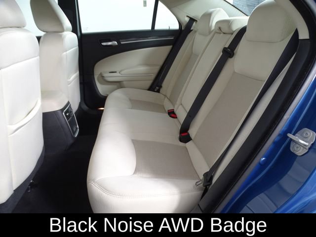 Used 2022 Chrysler 300 Touring w/ Sport Appearance Package image 10