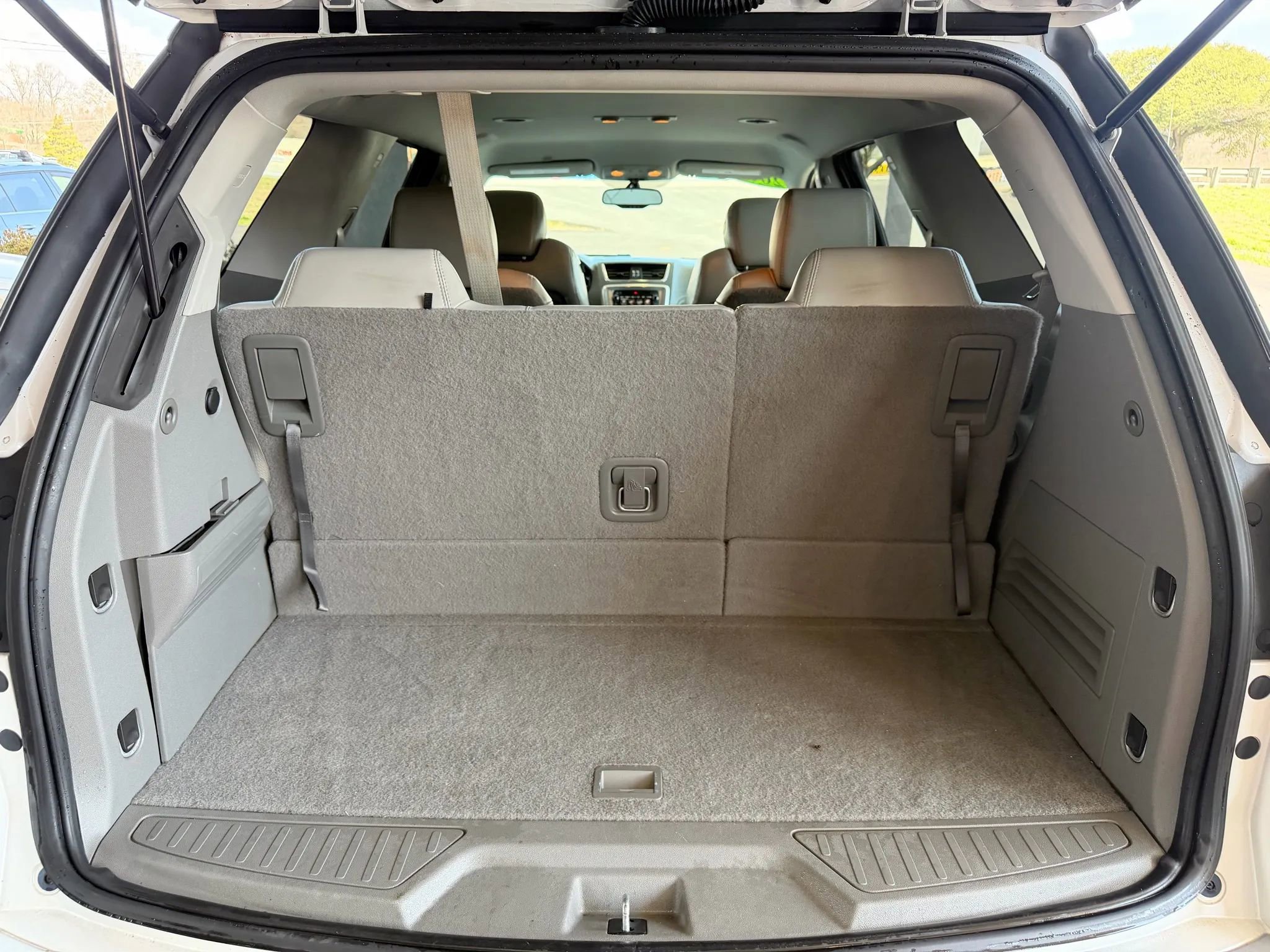 Used 2016 GMC Acadia SLT image 24