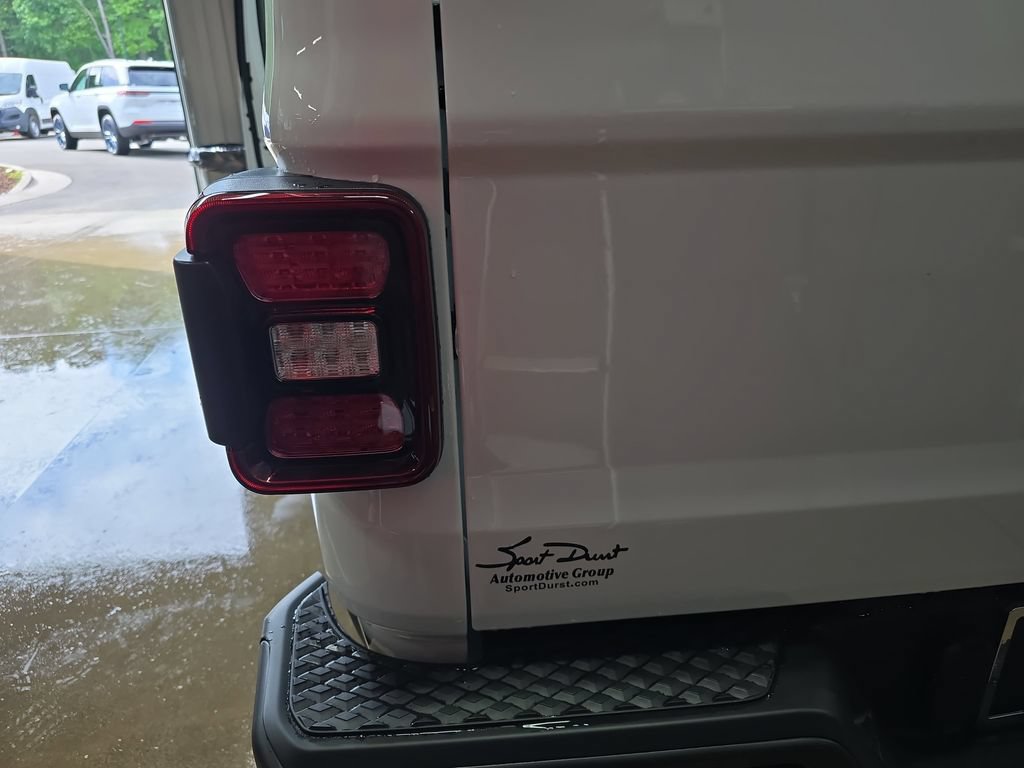New 2026 Jeep Gladiator Sport AWD/4WD image 35