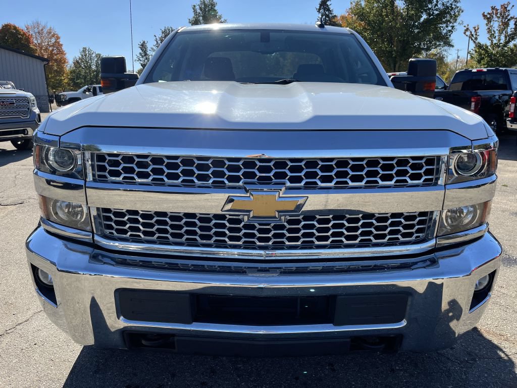 Used 2019 Chevrolet Silverado 2500 LT w/ All Star Edition AWD/4WD image 3
