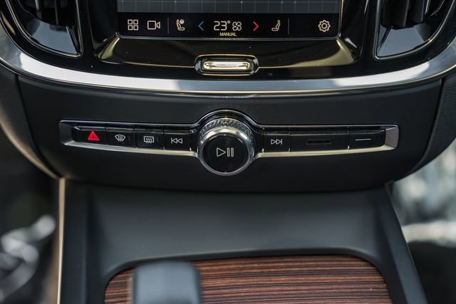 Certified 2023 Volvo S60 B5 Ultimate image 23