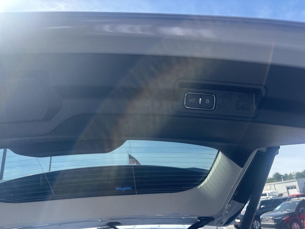 New 2026 Ford Explorer Active w/ Active Comfort Package image 21