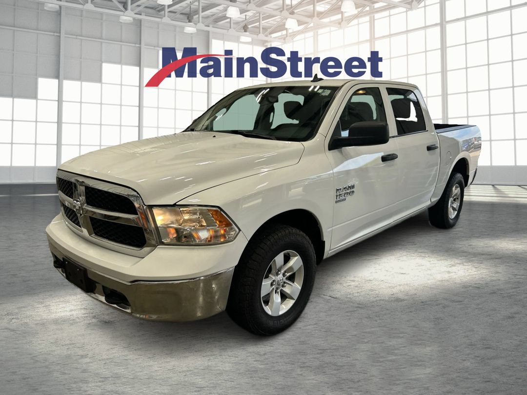 Used 2022 RAM 1500 Classic SLT w/ Electronics Group AWD/4WD image 1