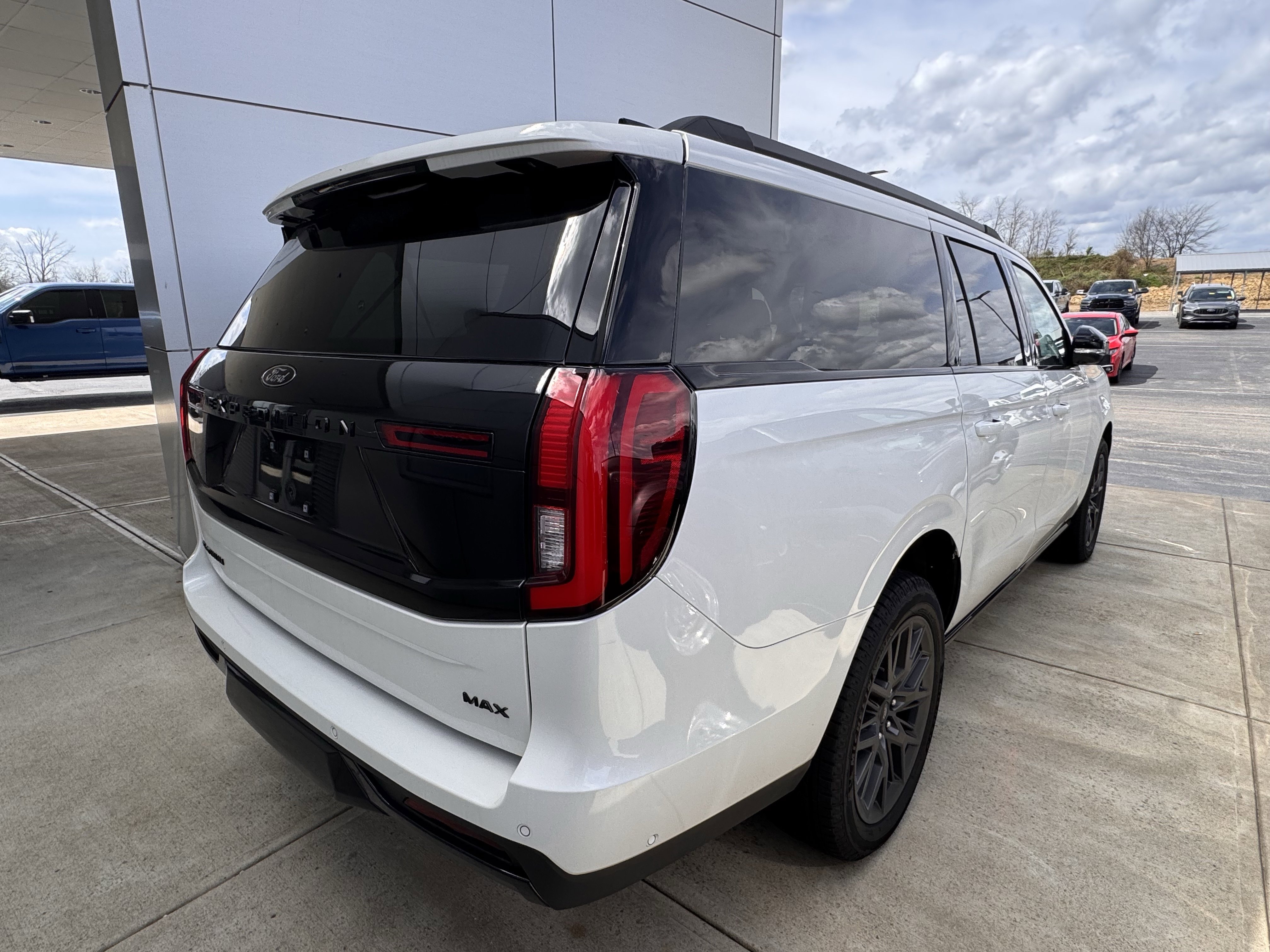 New 2025 Ford Expedition Max Platinum w/ Stealth Performance Package image 3