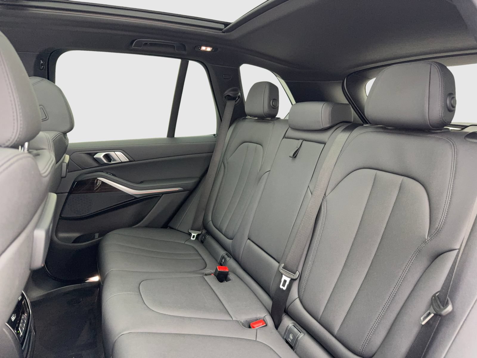 Used 2021 BMW X5 xDrive40i w/ Convenience Package AWD/4WD image 37