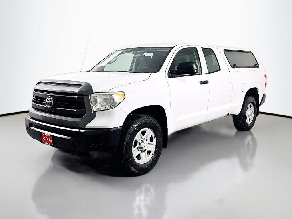 Used 2015 Toyota Tundra SR image 1