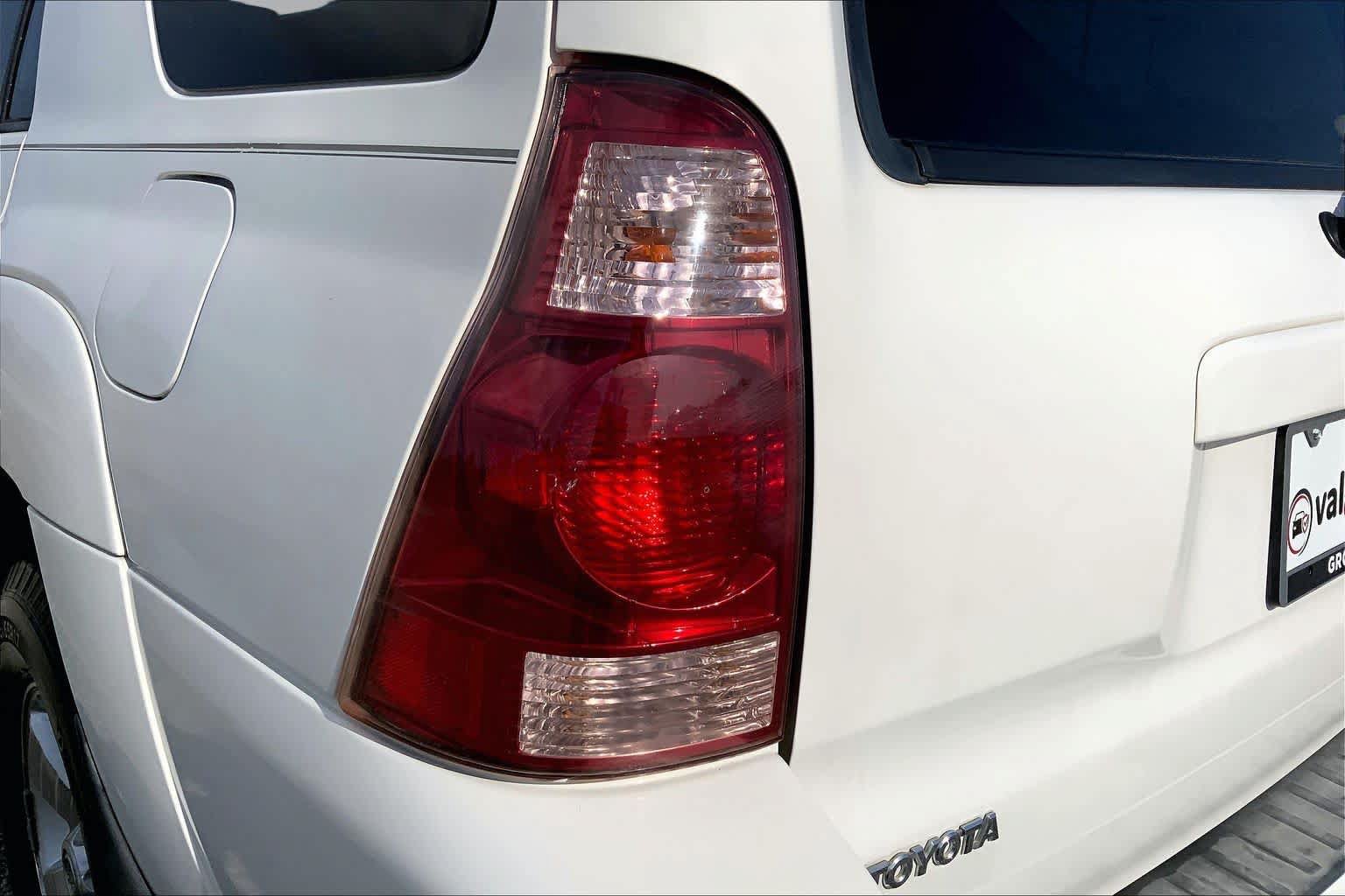 Used 2005 Toyota 4Runner SR5 RWD image 26