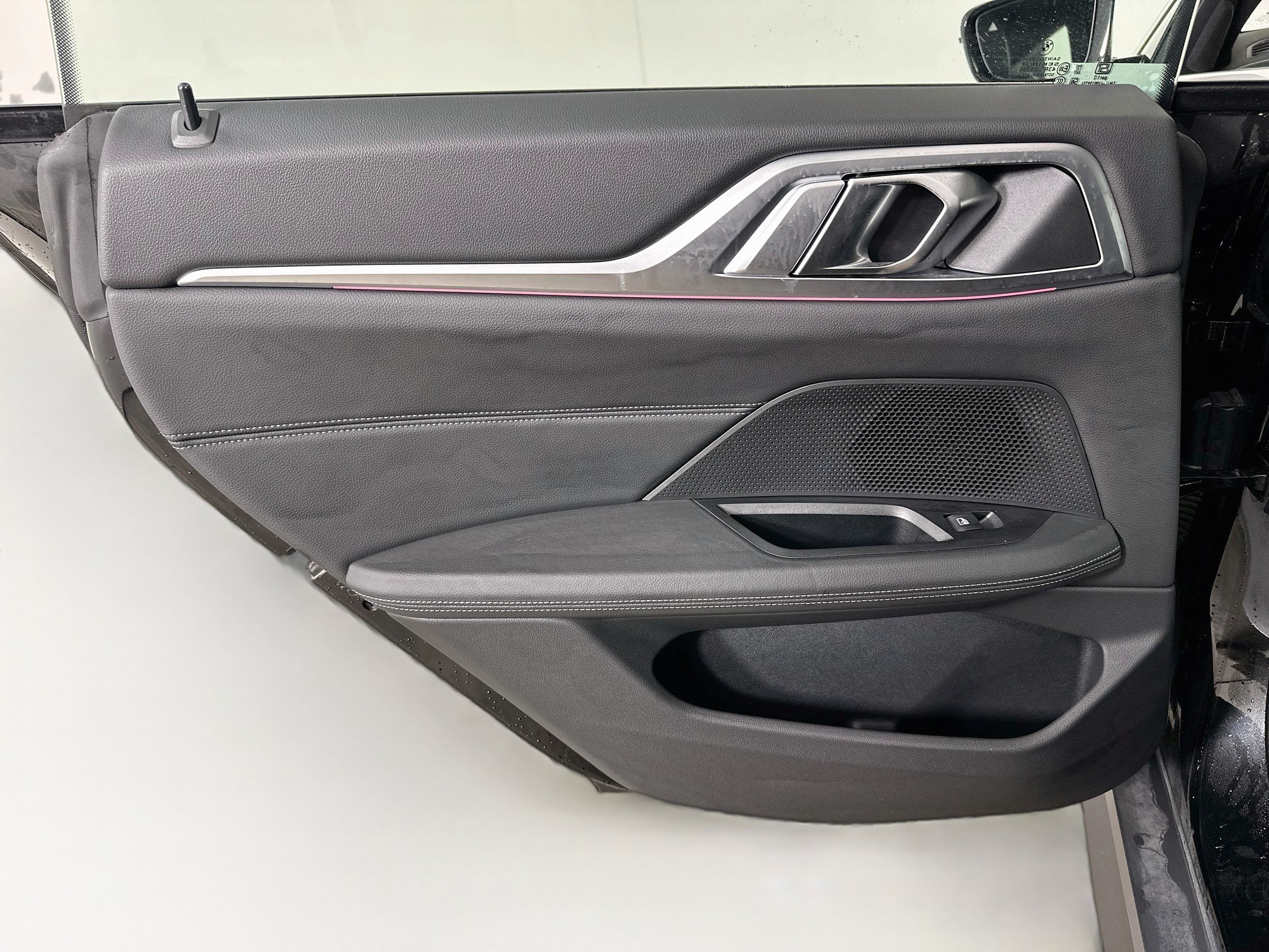 Used 2025 BMW i4 eDrive40 RWD image 27