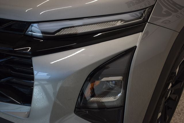 Used 2026 Chevrolet Equinox RS w/ LPO, Floor Liner Package AWD/4WD image 15