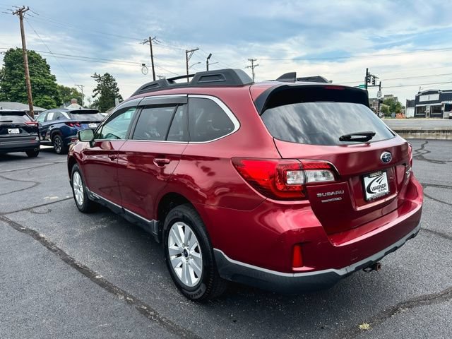 Used 2017 Subaru Outback 2.5i Premium AWD/4WD image 6