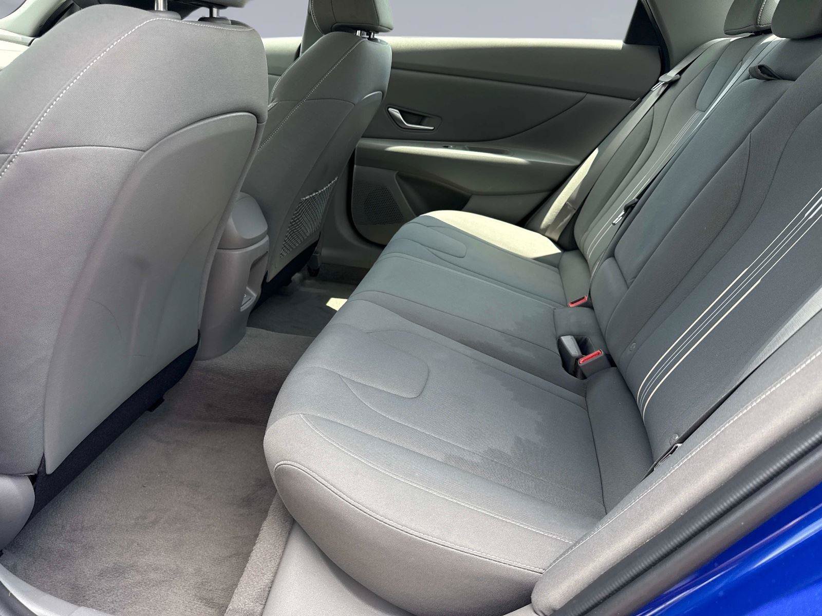 Used 2024 Hyundai Elantra SEL w/ Convenience Package FWD image 13