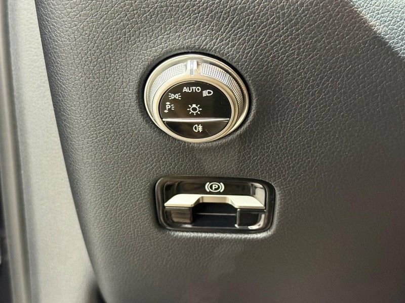 New 2026 Mercedes-Benz GLC 300 4MATIC image 13