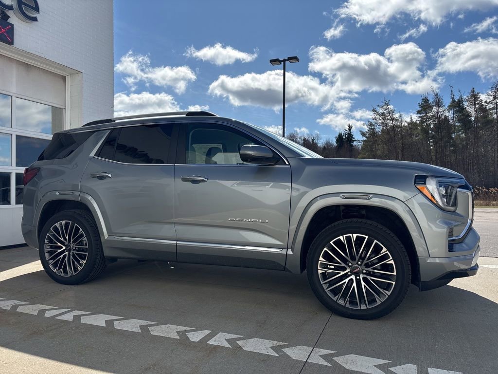 New 2026 GMC Terrain Denali AWD/4WD image 2
