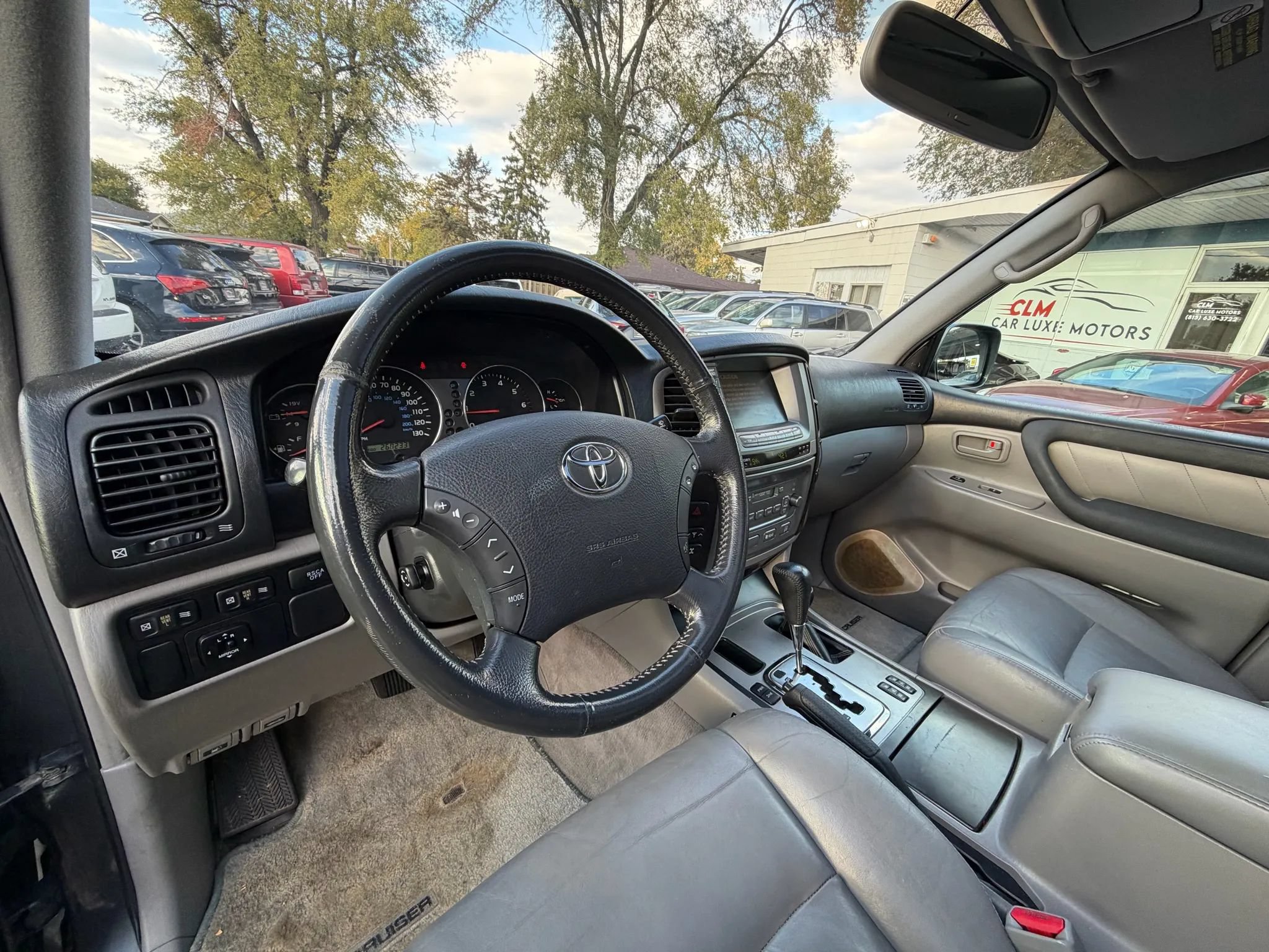 Used 2005 Toyota Land Cruiser AWD/4WD image 8
