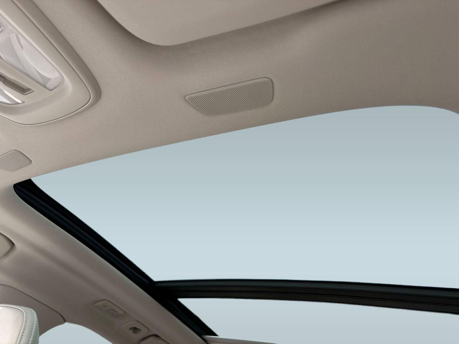 New 2026 Volvo XC60 B5 Ultra w/ Protection Package Premier image 15