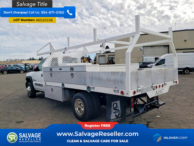 Used 2007 GMC Sierra 3500 W/T w/ Heavy-Duty Power Package image 3