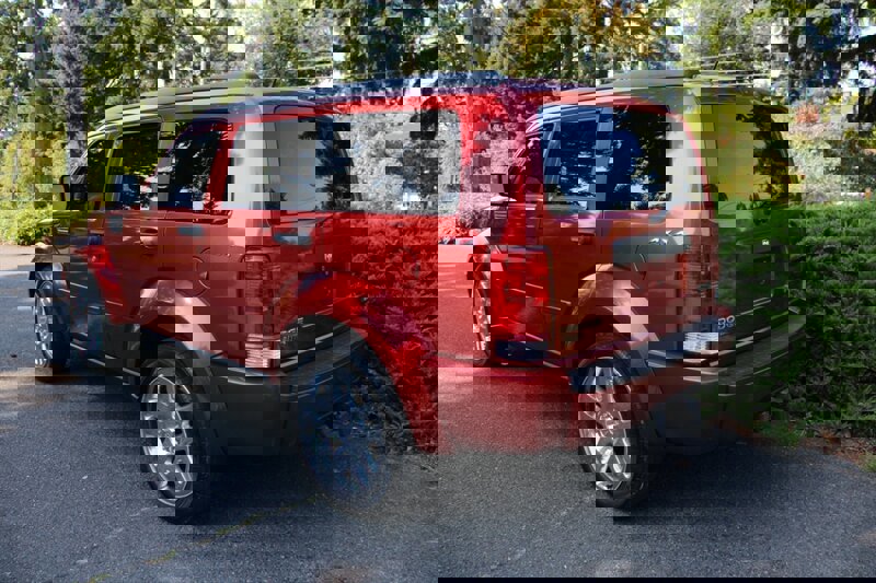 Used 2010 Dodge Nitro SE w/ Popular Equipment Group image 4