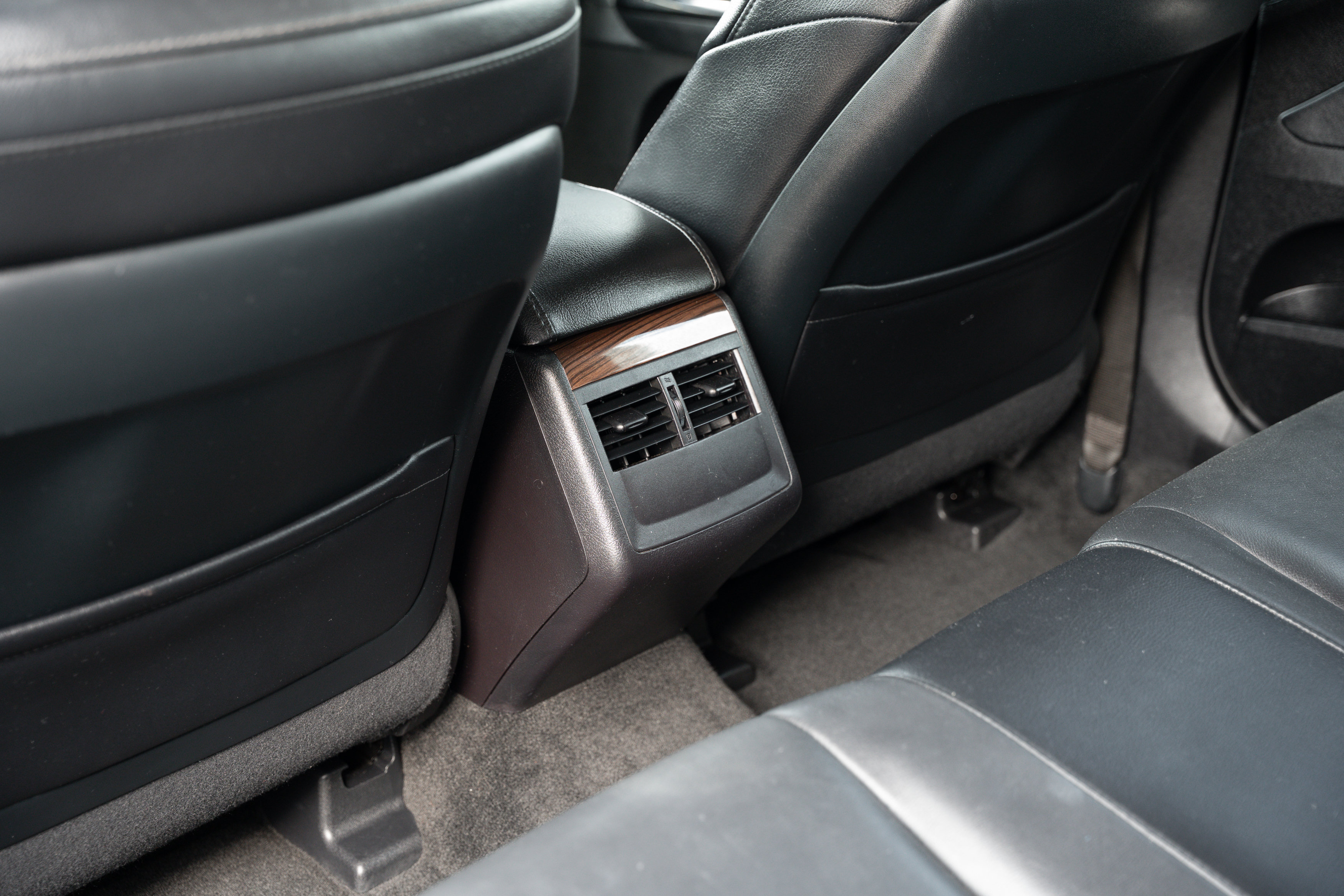 Used 2015 Toyota Avalon XLE Touring FWD image 22