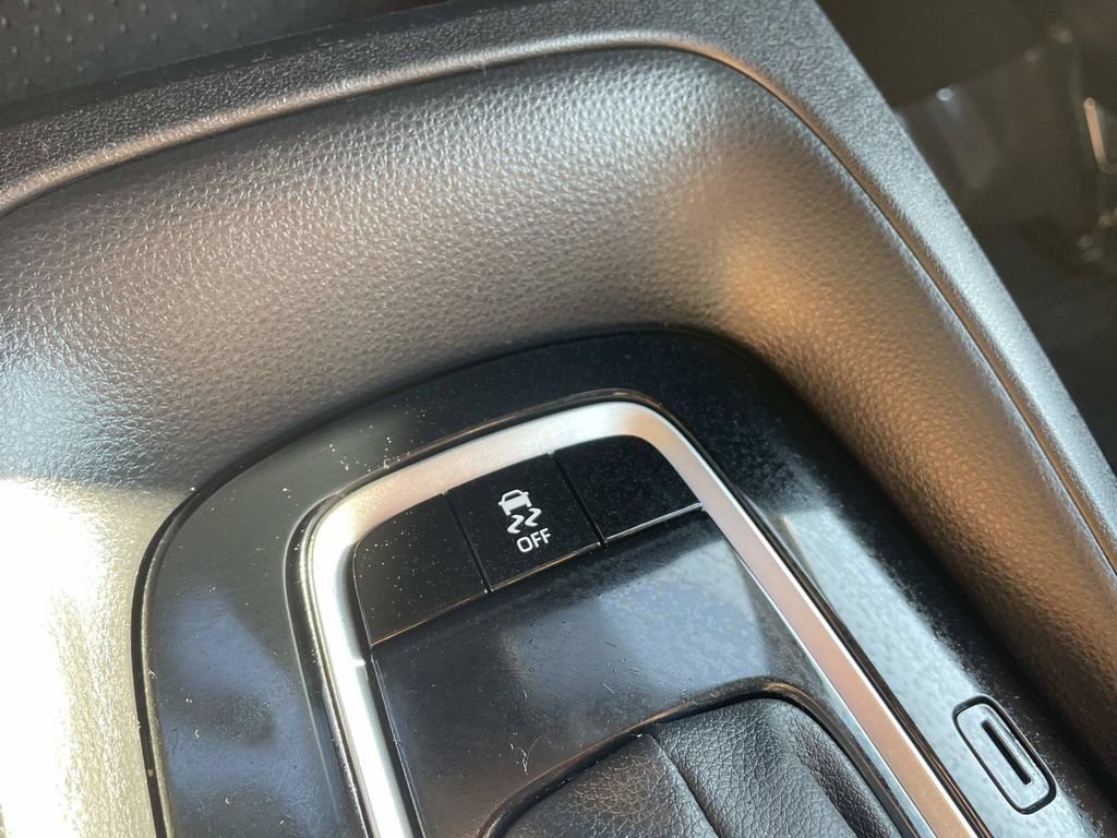 Used 2024 Toyota Corolla LE FWD image 38