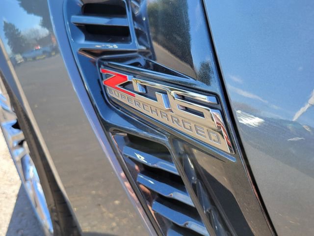 Used 2015 Chevrolet Corvette Z06 w/ 3LZ Preferred Equipment Group image 7