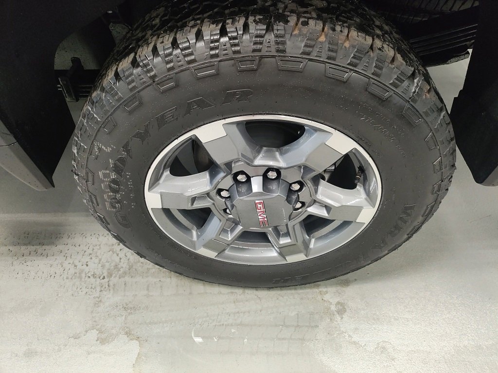 New 2026 GMC Sierra 2500 SLT image 17