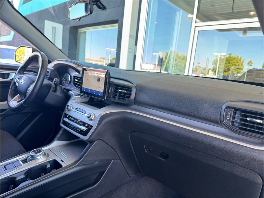 Used 2021 Ford Explorer XLT AWD/4WD image 22