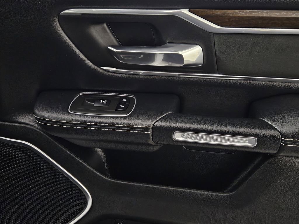 Used 2021 RAM 1500 Laramie image 33