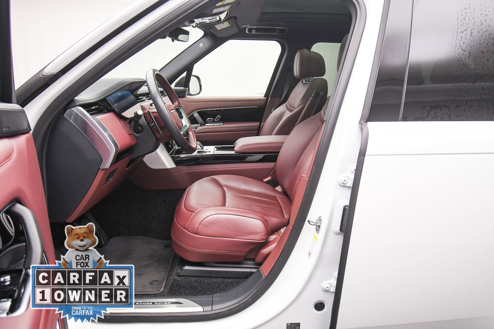 Used 2025 Land Rover Range Rover SE AWD/4WD image 20