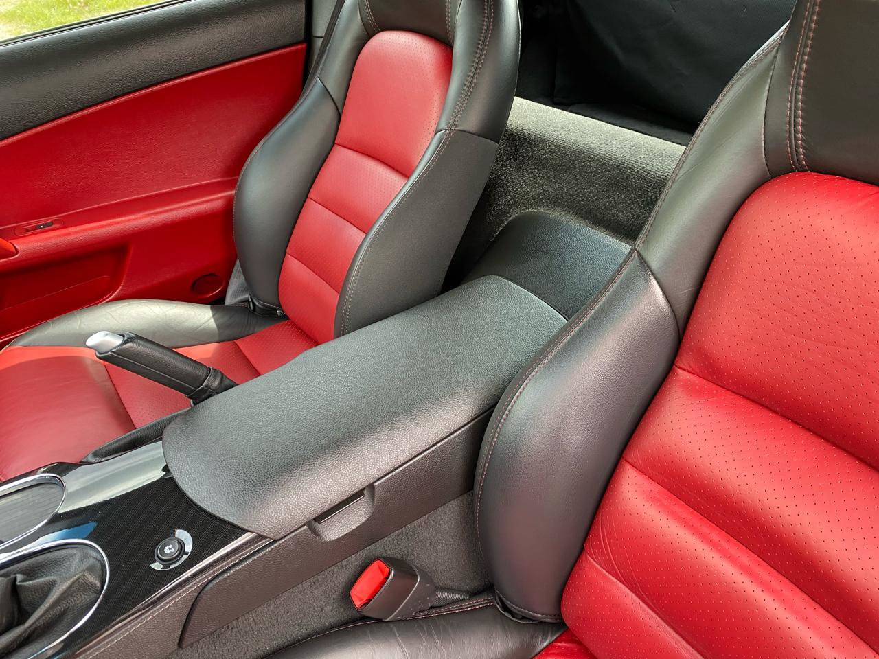 Used 2011 Chevrolet Corvette Grand Sport w/ Preferred Equipment Group RWD image 26