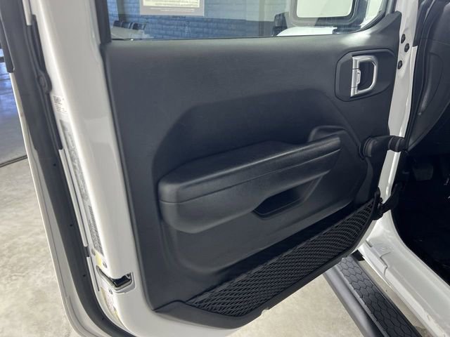 Used 2022 Jeep Wrangler Sport image 23