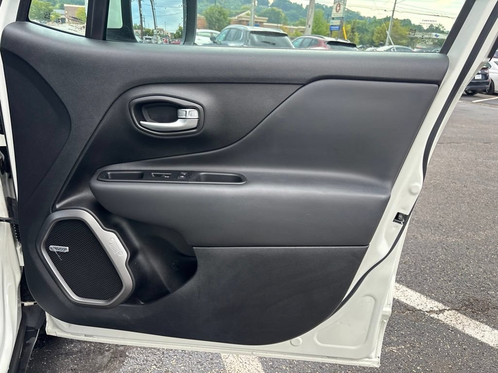 Used 2020 Jeep Renegade Altitude AWD/4WD image 35