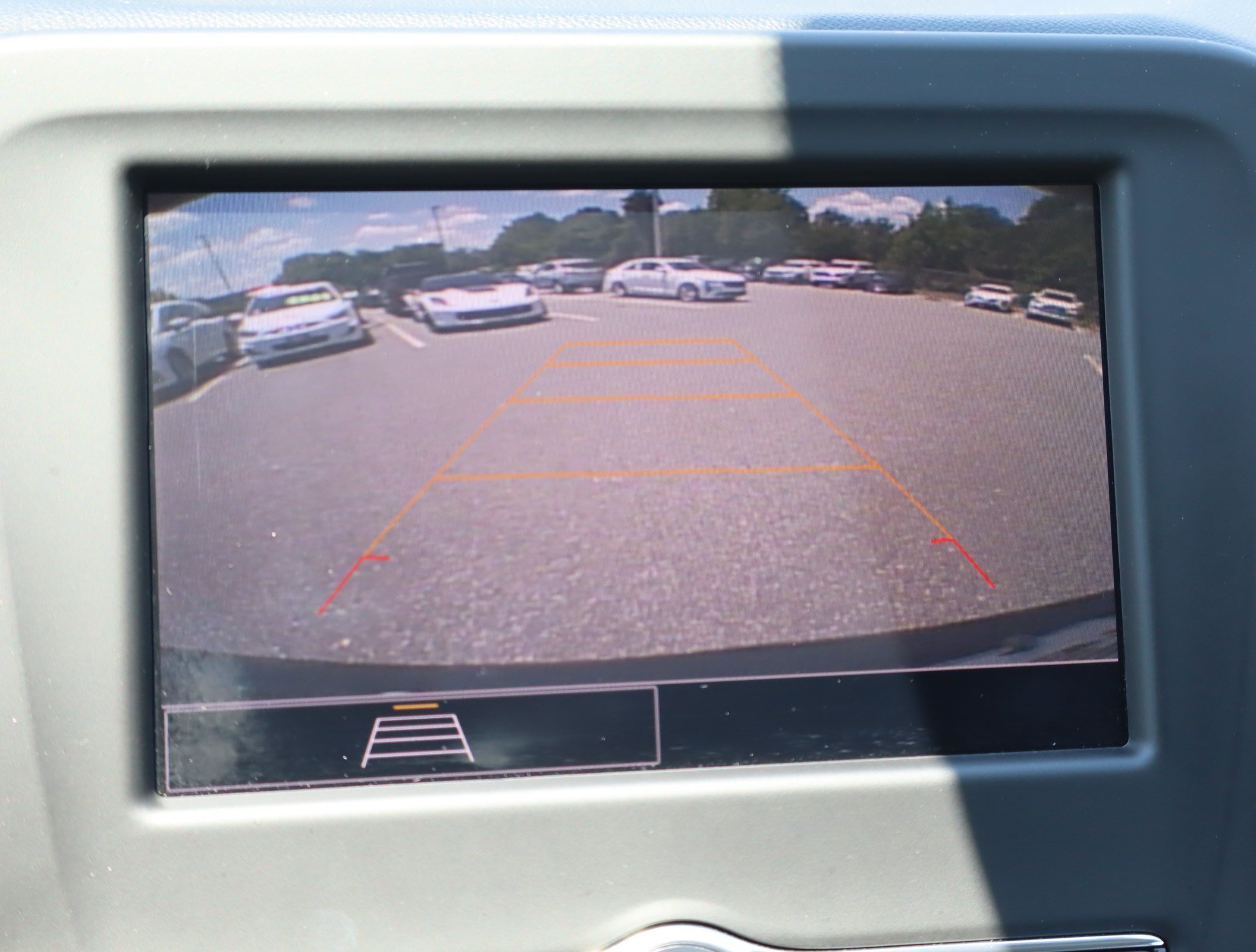 Used 2022 Chevrolet Equinox LT FWD image 25