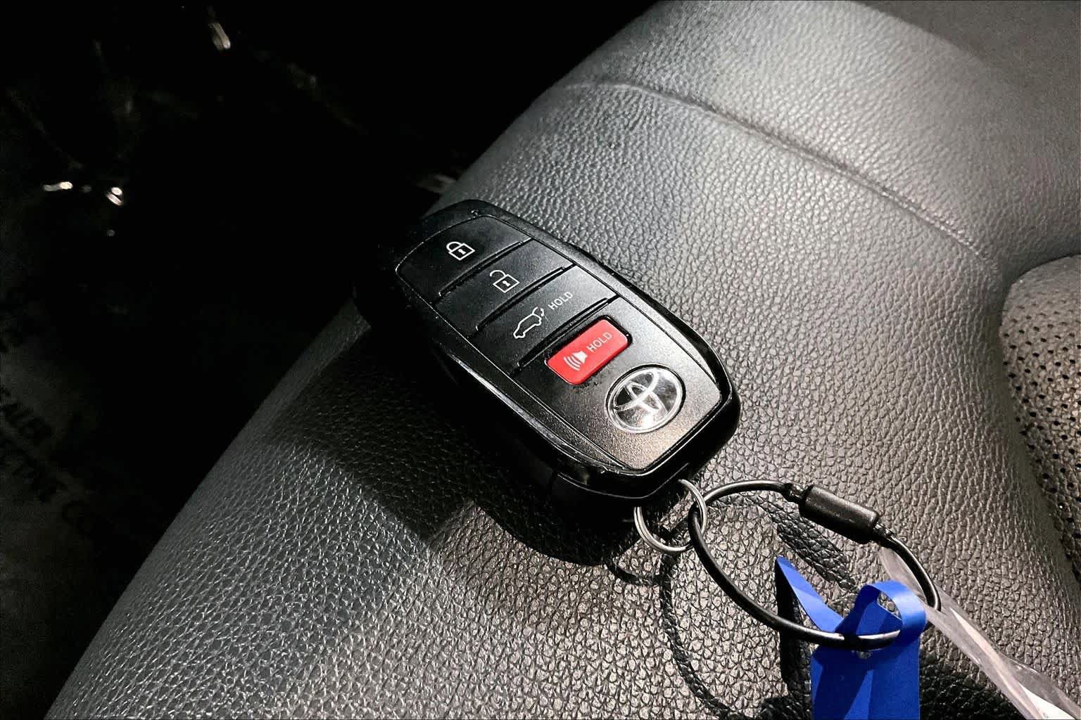 Used 2025 Toyota Grand Highlander AWD image 15