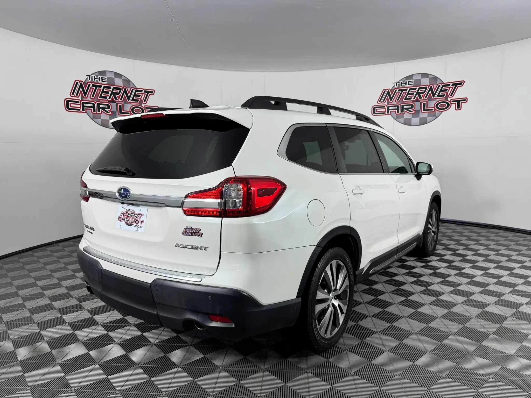 Used 2022 Subaru Ascent Limited w/ Technology Package AWD/4WD image 7