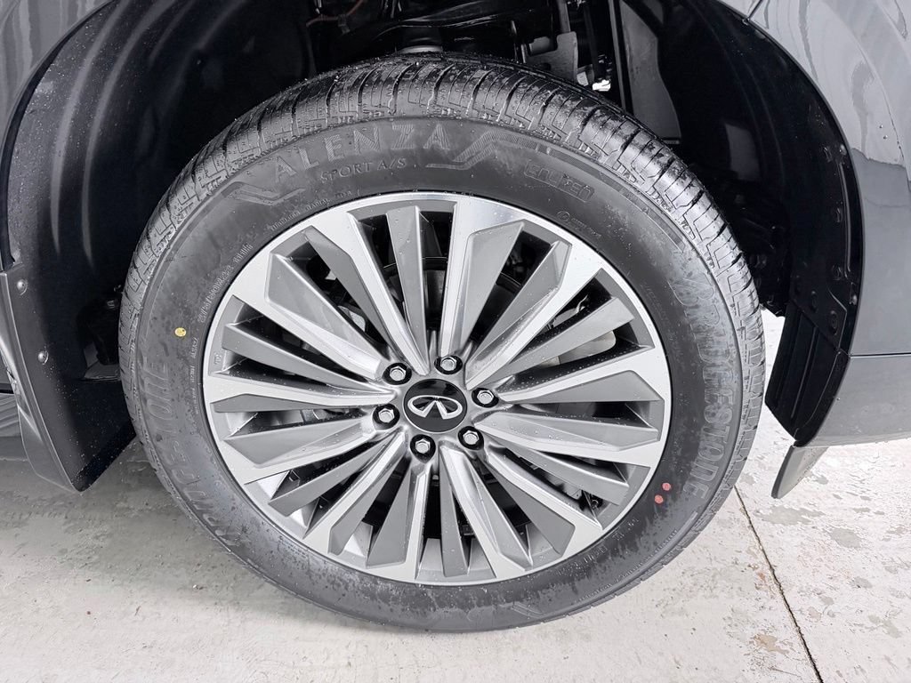 Certified 2026 INFINITI QX80 Luxe w/ Cargo Package RWD image 7