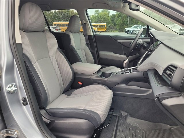 Used 2025 Subaru Outback Premium image 14