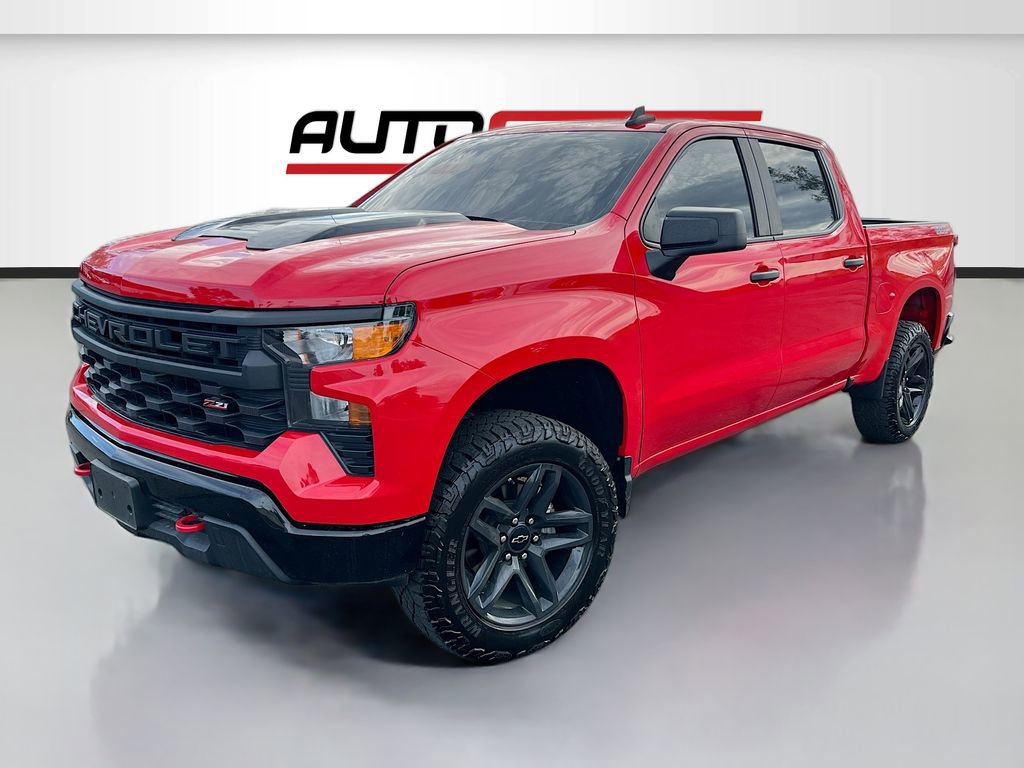 Used 2024 Chevrolet Silverado 1500 Custom Trail Boss w/ LPO, Dark Essentials Package AWD/4WD image 3