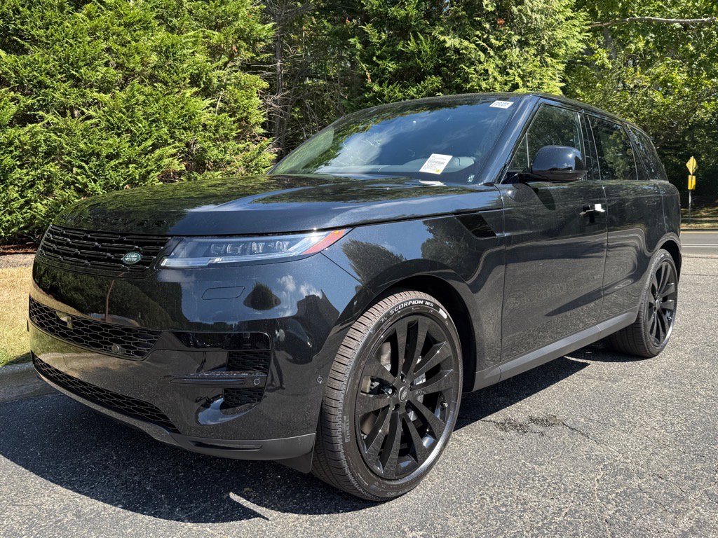 New 2025 Land Rover Range Rover Sport SE