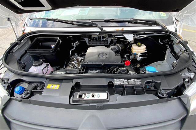 Used 2024 Mercedes-Benz Sprinter 2500 image 54