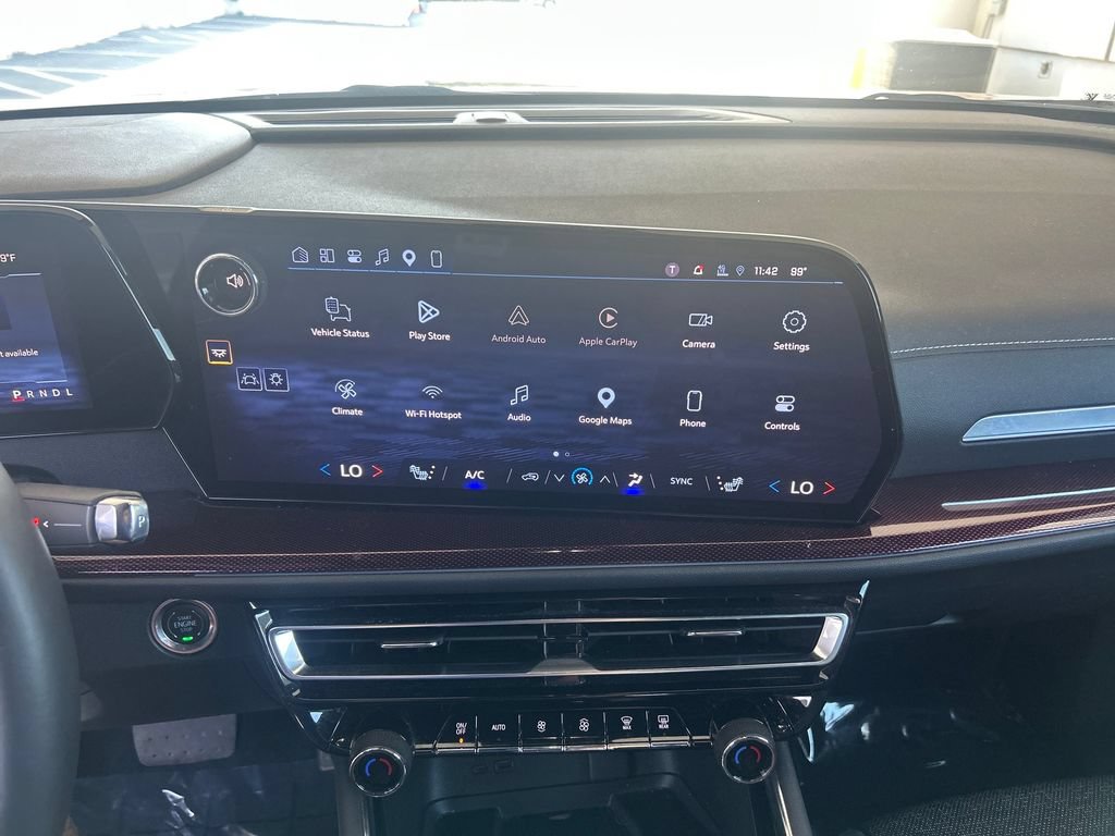Used 2024 Chevrolet Traverse Z71 AWD/4WD image 22