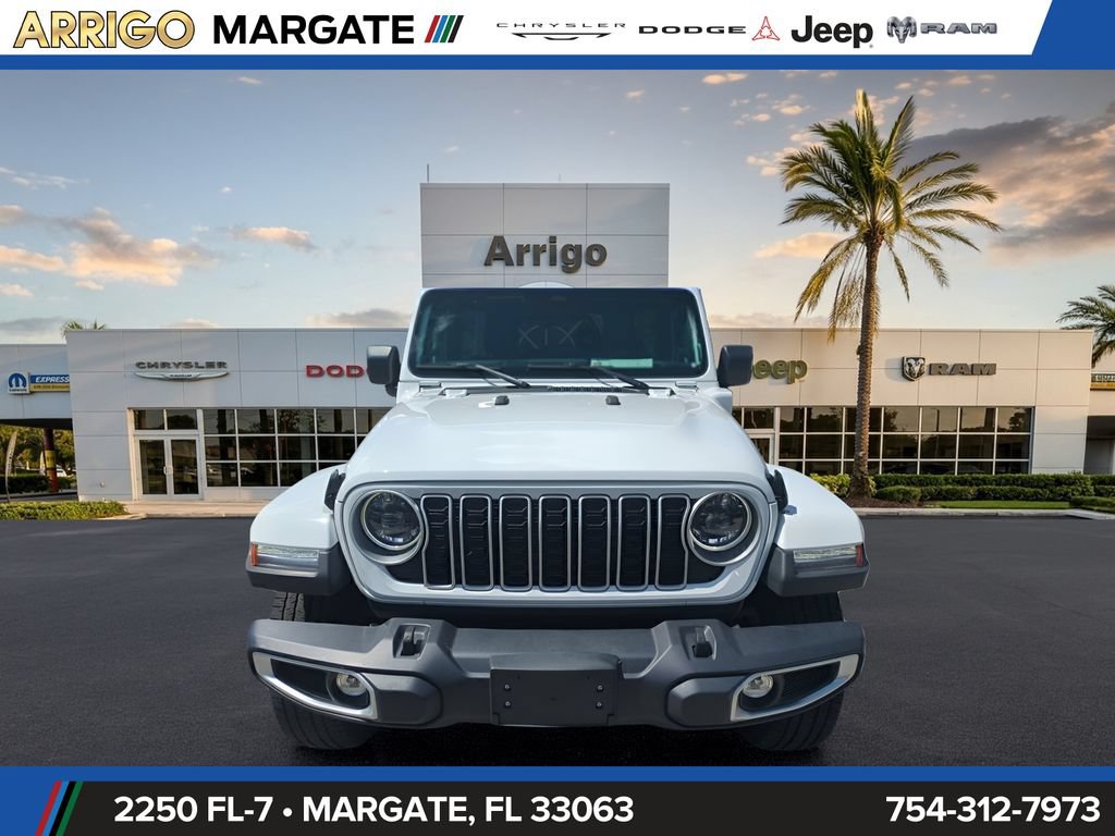Used 2025 Jeep Wrangler Unlimited Sahara AWD/4WD image 3