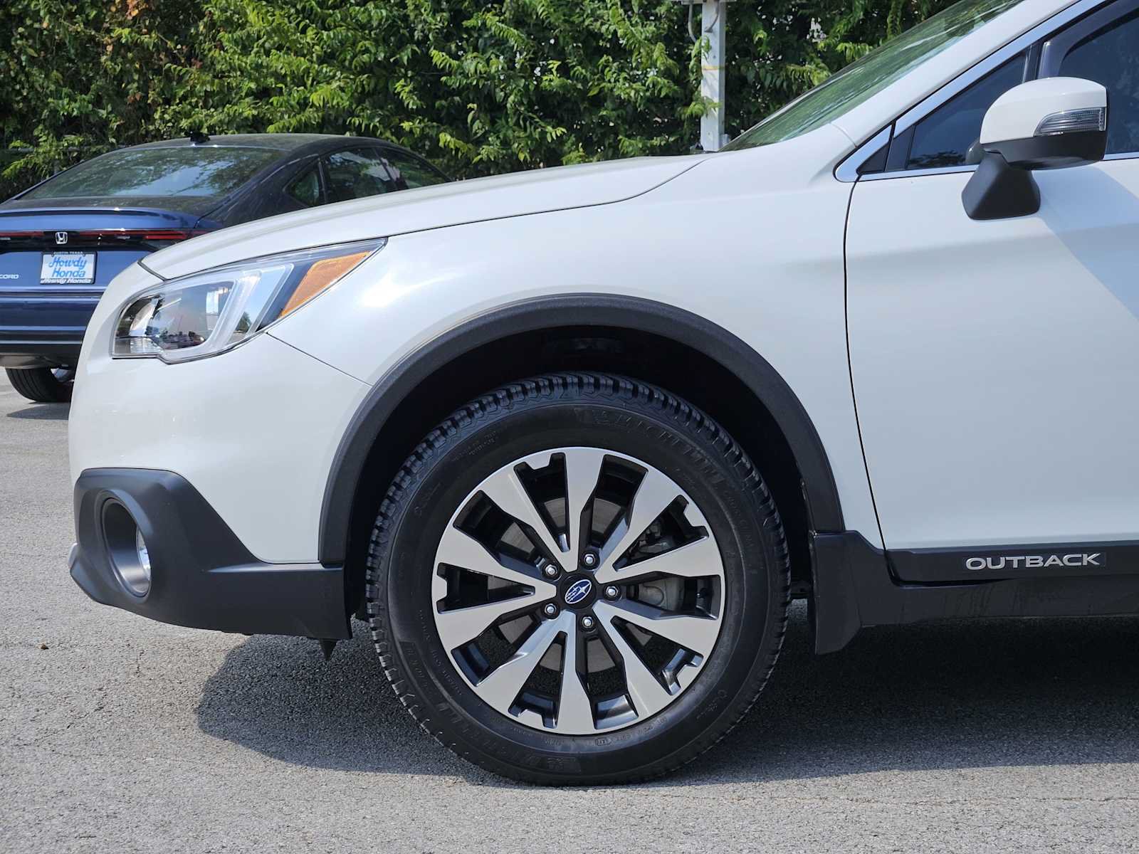 Used 2017 Subaru Outback 3.6R Limited AWD/4WD image 8