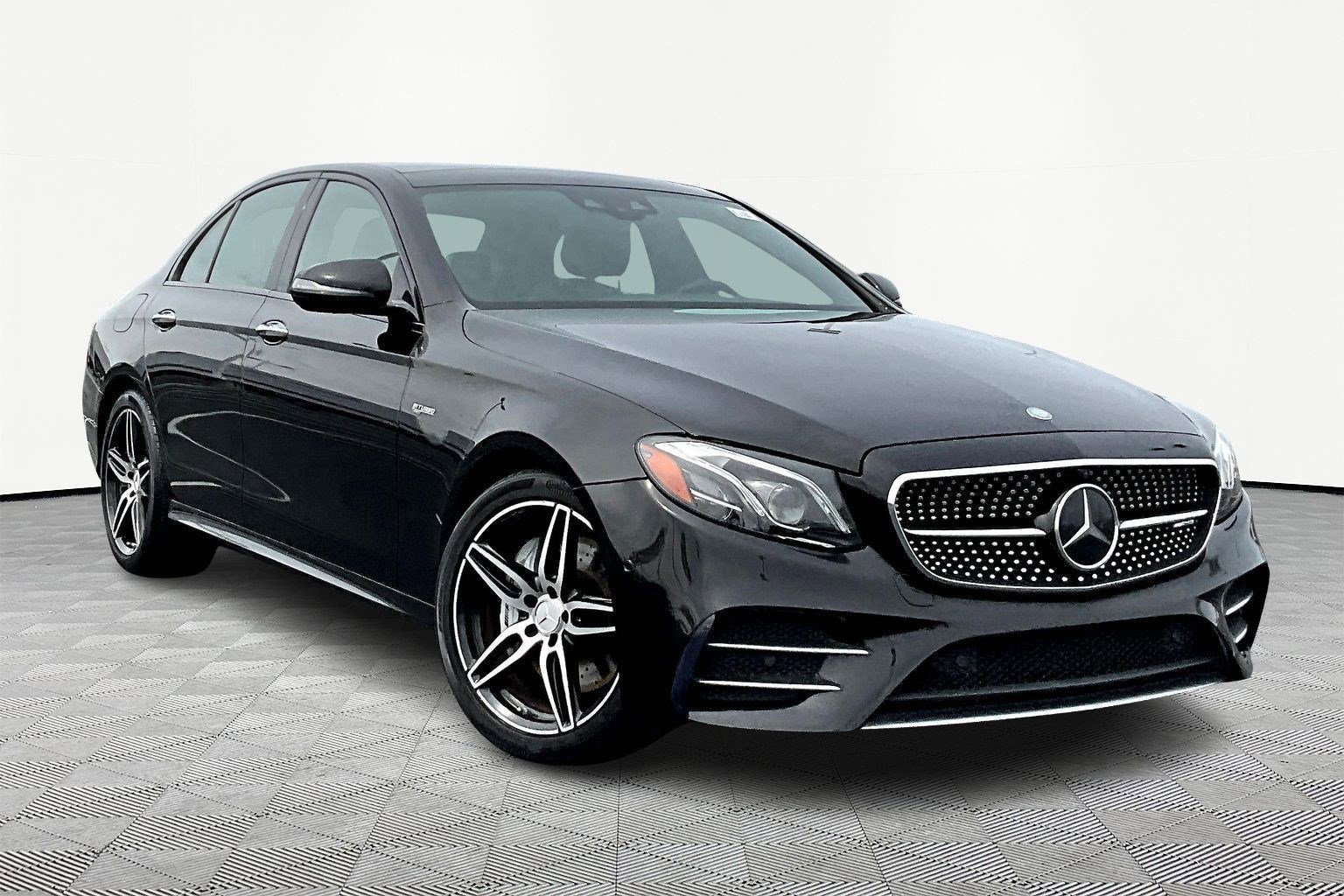 Used 2017 Mercedes-Benz E 43 AMG 4MATIC Sedan image 3