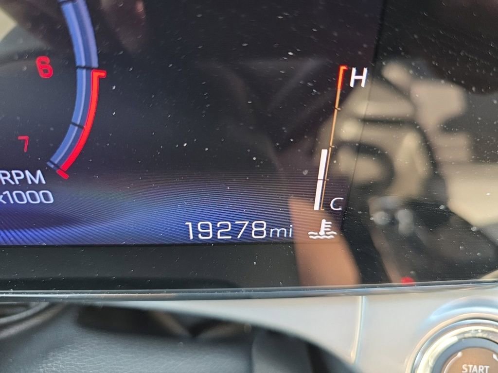 Used 2025 Chevrolet Trax LT w/ LT Convenience Package image 23