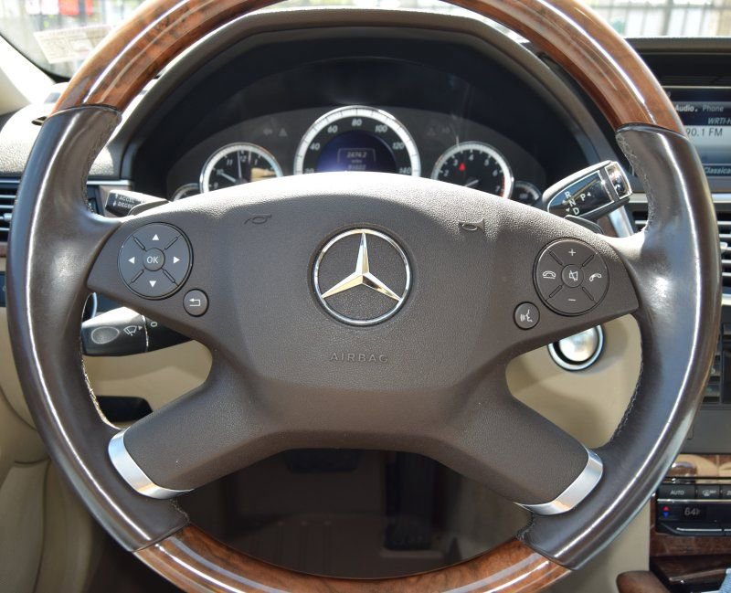 Used 2013 Mercedes-Benz E 350 4MATIC image 22