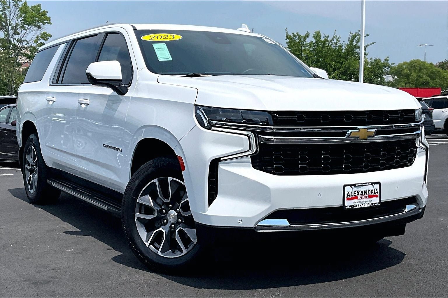Used 2023 Chevrolet Suburban LS w/ Driver Alert Package AWD/4WD image 2
