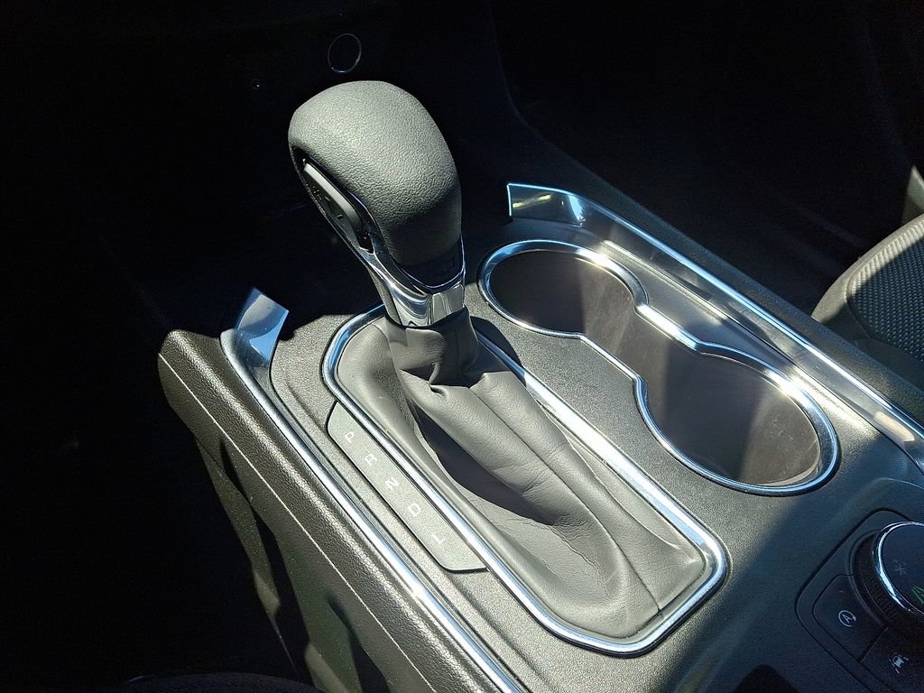 Certified 2023 Chevrolet Traverse LT FWD image 16