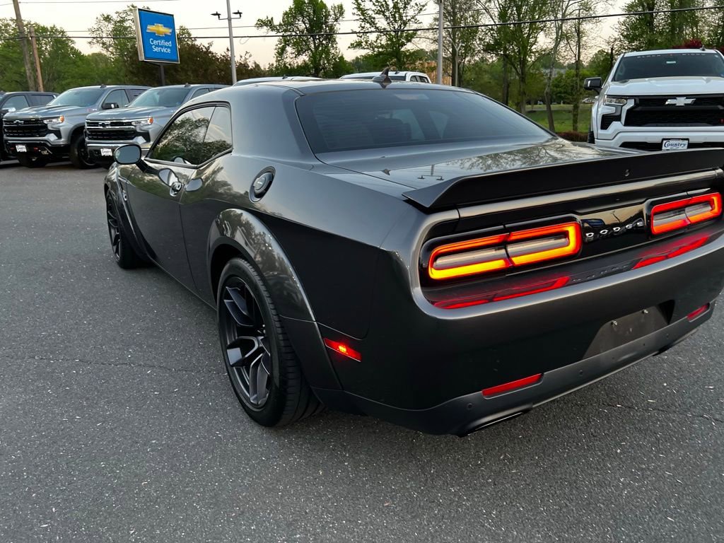 Used 2018 Dodge Challenger SRT Hellcat image 9