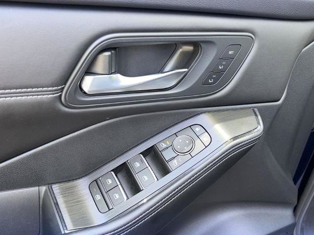 Certified 2024 Nissan Rogue SL w/ SL Premium Package FWD image 27