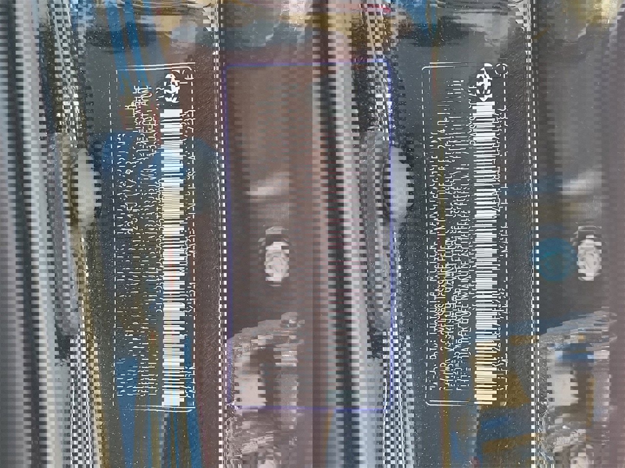 Used 2025 Toyota Corolla LE image 31